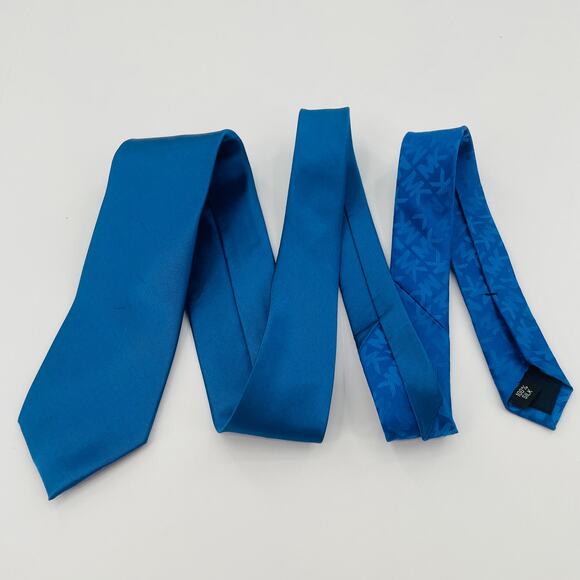 MICHAEL Michael Kors Bue Silk Initial Logo Classic Solid Mens Tie - Picture 3 of 10